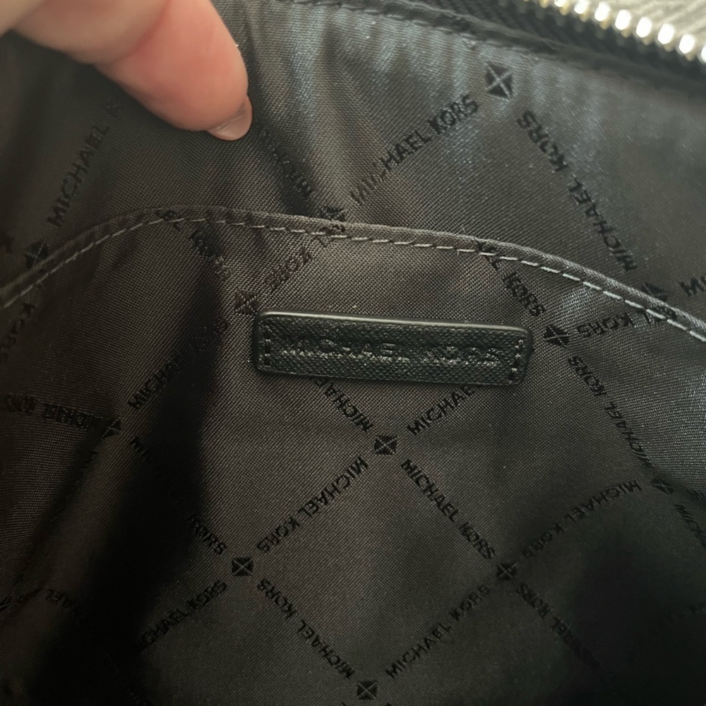 Michael Kors XL Zip Clutch Smooth Leather Signature Logo Checker Wristlet Black - Picture 4 of 11